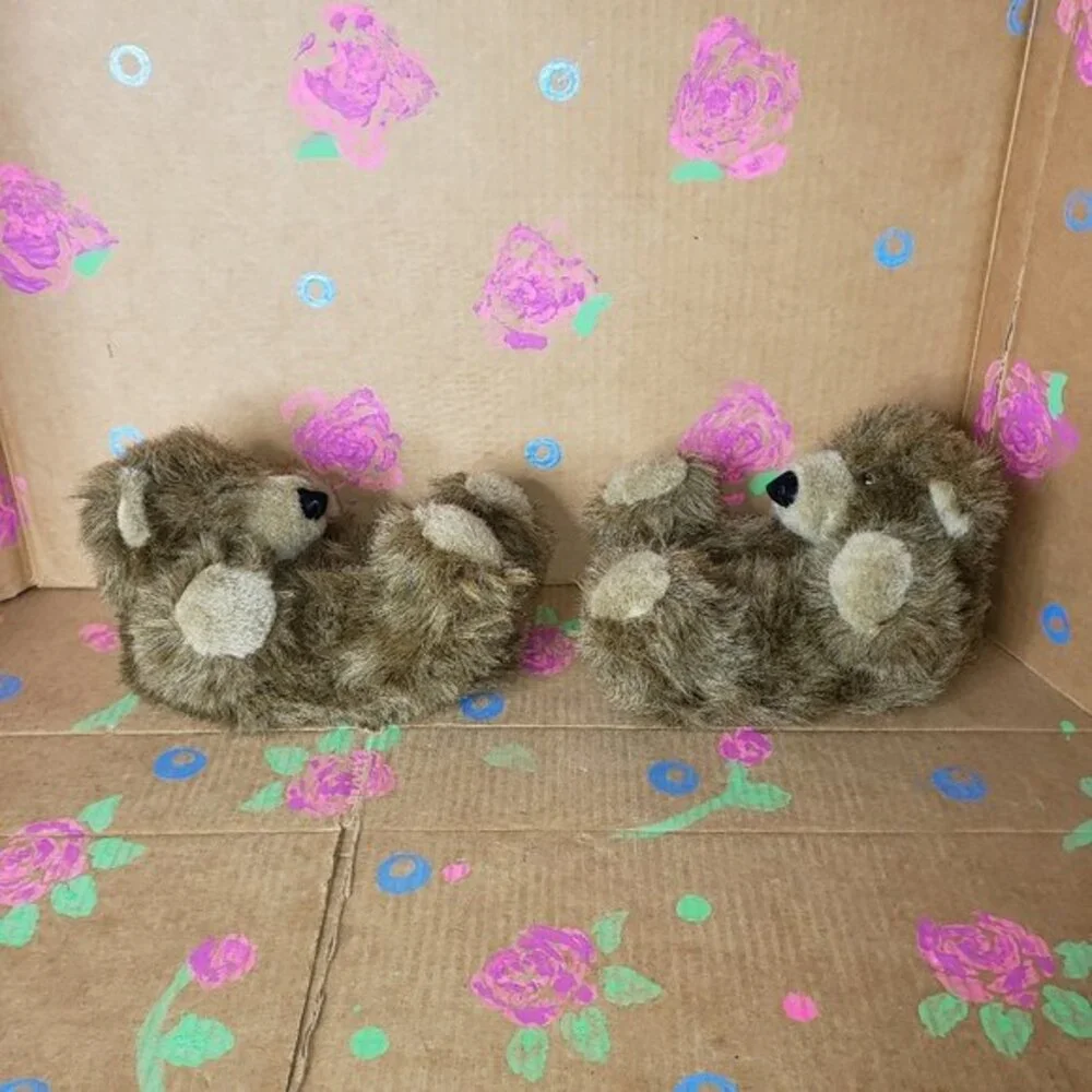 SOUND MATES TEDDY BEAR SLIPPERS SIZE M (2-3)